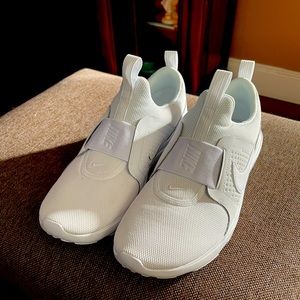 Womens Nike Slip-0n Sneakers